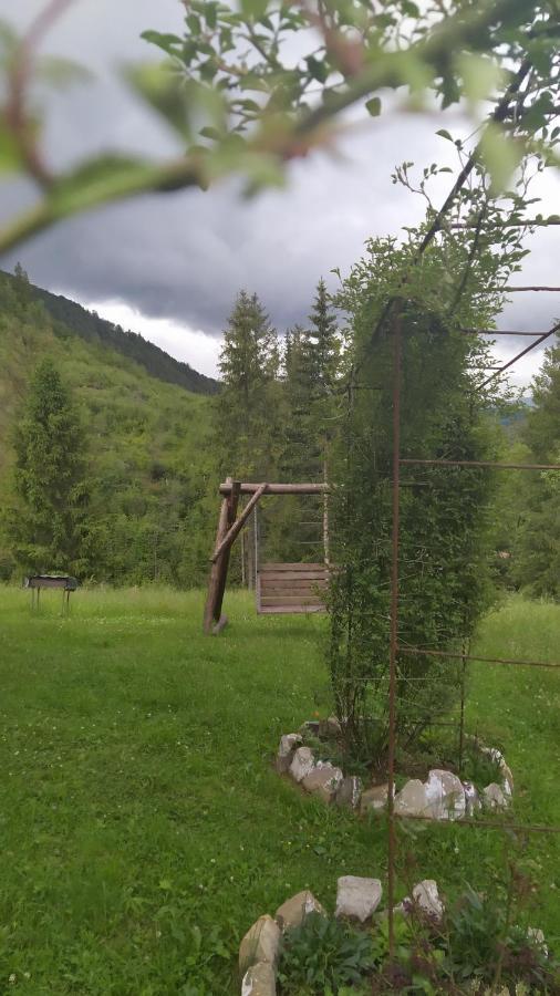 Родинна Оселя Slavske Ngoại thất bức ảnh