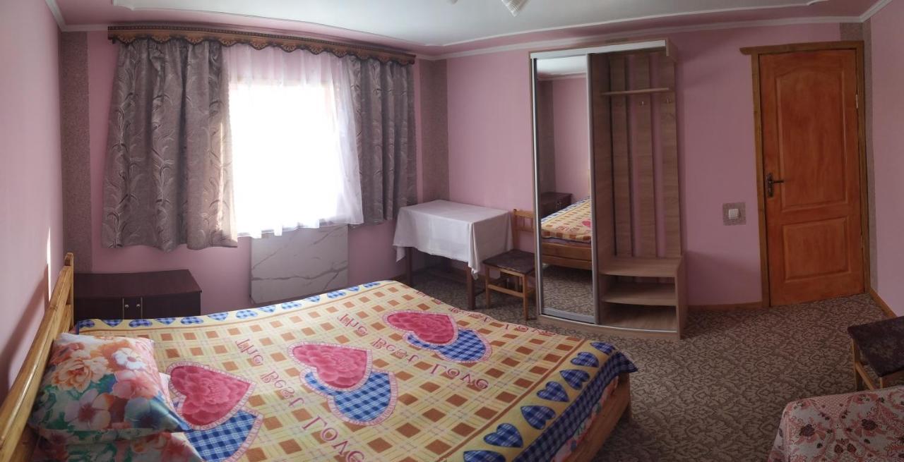 Родинна Оселя Slavske Phòng bức ảnh